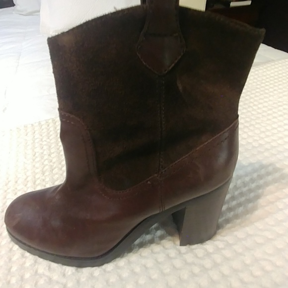 Ralph Lauren Short Boots - Picture 3 of 7